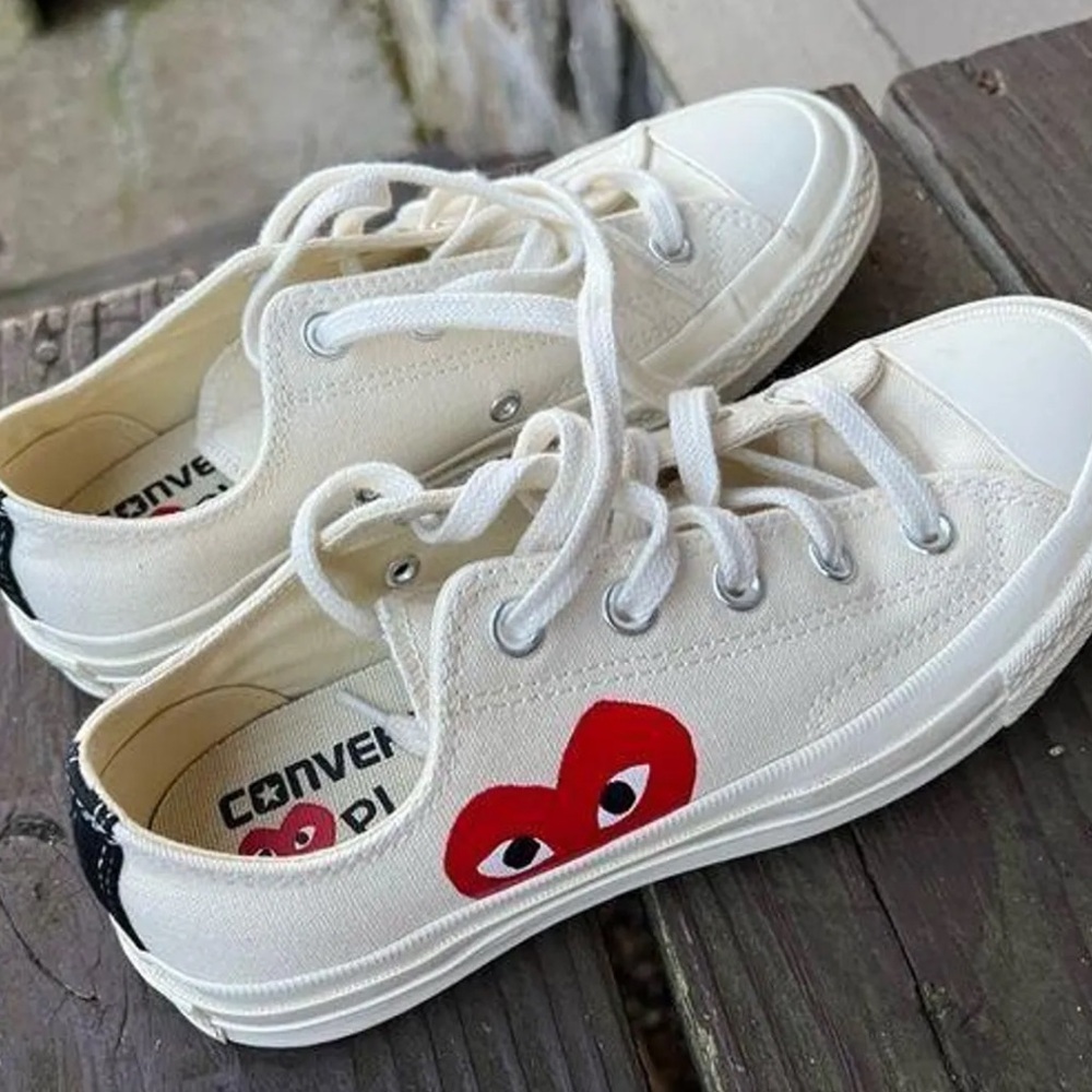 Comme des garçon converse